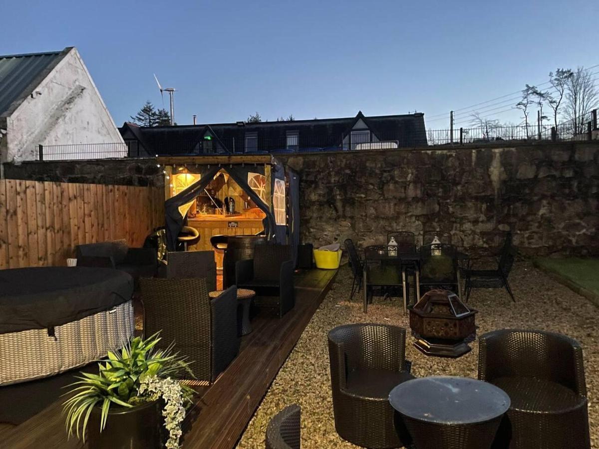 Rural Chapel Cottage Near Airport Bar & Hot Tub Aberdeen Esterno foto
